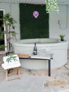 Spacious Scottsdale Retreat with Pool - 8