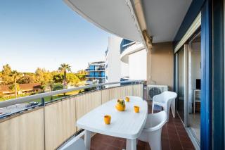 Pretty Flat in the Sun - 8