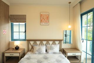 Nhà Có Ba Cây Tùng - 3