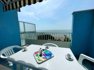 Cozy sea view apartment - 0