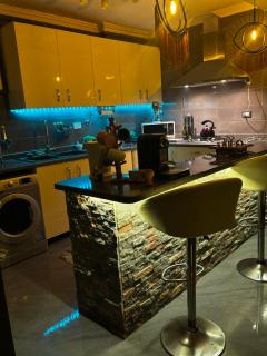 Springy Mo0oD Apt - 8