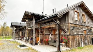 Isokenkäisten Klubi - Wilderness Lodge - 3