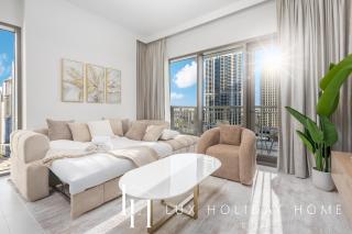 LUX The Creekside Skyline View Suite - 5