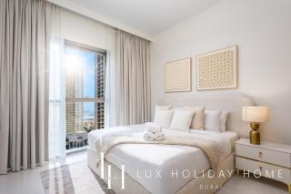 LUX The Creekside Skyline View Suite - 7