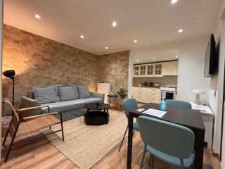 Cute Detached Home near Glyfada Center - 6