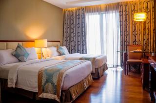 The Avenue Plaza Hotel - 8