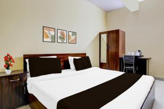 Hotel O Rohini Sector 18 Metro Station Formerly Mohit Plaza - 8