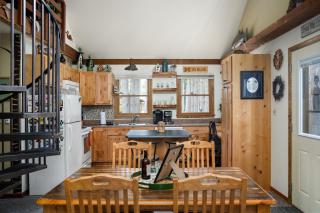 Shady Pines @ Crystal Mountain Resort - 6