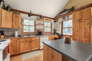 Shady Pines @ Crystal Mountain Resort - 4