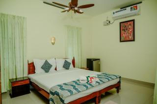 Ganesh Ayurveda Holiday Home - 4