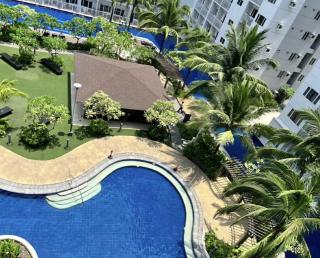 Condo near Airport, Mall of Asia, IKEA and SMX Convention - 0