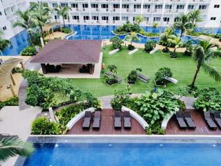 Condo near Airport, Mall of Asia, IKEA and SMX Convention - 9