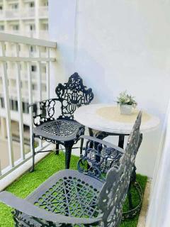 Condo near Airport, Mall of Asia, IKEA and SMX Convention - 6