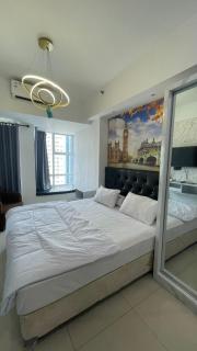 Apartemen Anderson pakuwon mall Luxury Studio Apartment Connecting Mall, Pool & City View By staycation A23 - 0