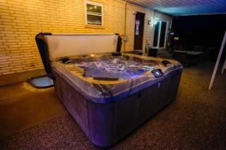 Pool and Hot Tub Access Luxury Roy Oasis! - 4