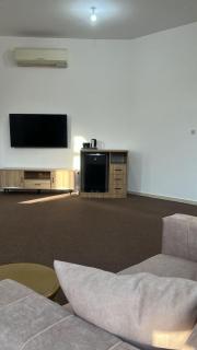 Khalifa A Home Stay Suite Room - 1