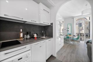 L'ASTORIA - au Coeur du Centre-Ville - Bord de Mer - Wifi - 9