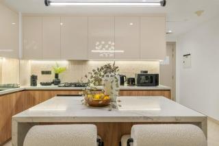 FIRST CLASS 1BR Canal Views , Gem of Mayfair - 9
