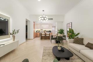 FIRST CLASS 1BR Canal Views , Gem of Mayfair - 3