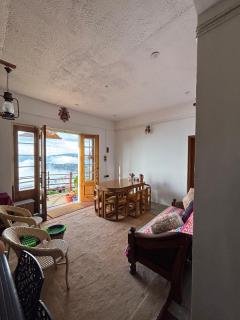 Lumoro Villa Mukteshwar - Mukteshwar - 1