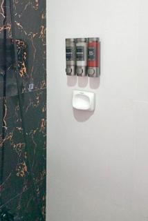 Private & Cosy unit A - 2BR Apt Fast Wi-Fi, Netfli - 1