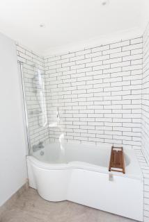 Contractor Ready 4BR Home 2 mins to Town CM7 - 5