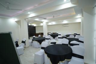 Hotel The Luxe 18 - Golf Course Road - 8