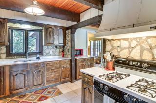 Less Than 1 Mi to Trails Wooded Home on Eagles Nest Lake! - 6