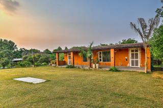 Aravale Farm Pet-friendly 4-BHK Farmhouse With Private Pool, 2-Acre Lush Garden & Aravali Views - 2