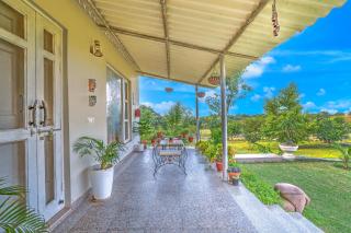 Aravale Farm Pet-friendly 4-BHK Farmhouse With Private Pool, 2-Acre Lush Garden & Aravali Views - 3