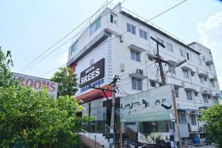 Hotel Srees - 0