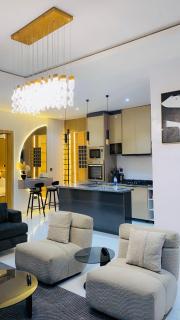 Shortletbylolami - 4