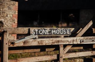 Stone House Wales - 7