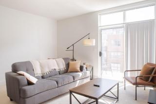 Spacious Third Ward Apt Near Summerfest with Balcony - 9