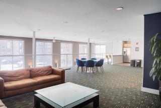 Spacious Third Ward Apt Near Summerfest with Balcony - Sleeps 4 - 2
