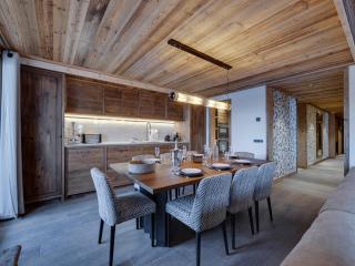 Appartement chalet avec jacuzzi et parking au centre de La Rosière - FR-1-690-14 - 2