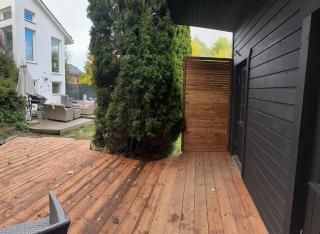 Small guesthouse in garden - 3