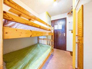 Studio cosy, 4 pers., 22m² avec balcon exposé sud, pied des pistes, proche commerces à 1650m d'altitude - FR-1-807-43 - 4