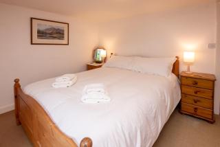 1 Croft Lodge - 2