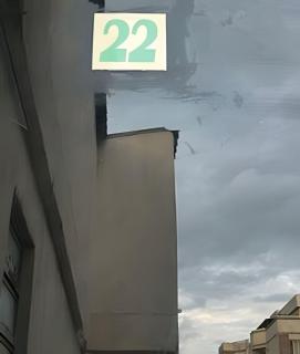 Apartamento com dois quartos e ar condicionado - 1