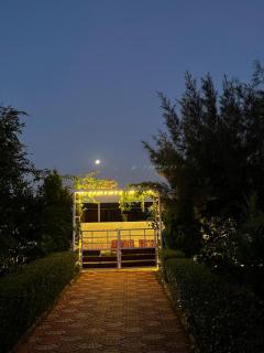Elure Cafe and Stays - 3