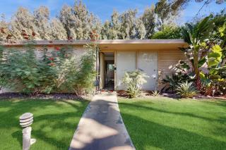 Racquet Club Cottage Permit# 271 - 0