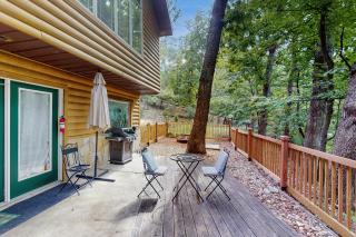 1 BR Lakefront Hideaway with Fenced Yard - 5