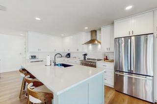 South Lakeshore Waterfront Oasis - 3