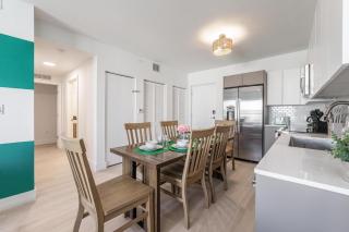 Event-Ready 2BR 2BA Near Stadium & Beach includes Parking and Washer and Dryer - 3