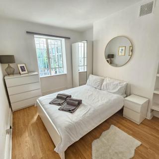 Modern Apartment 5 min to Stations - 6