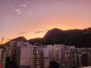 350 Princesinha Isabel · Rooftop Ocean View Penthouse in Copacabana - 2