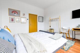 Super Fresh! 3bdr Apartment In Sofia Center's Artistic Area - 4