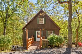 Quiet Loft Chalet near Bryce w Hot Tub & Fire Pit - 5