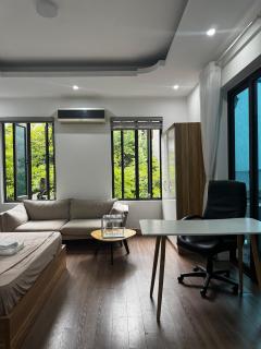 Spacious room in villa, steps to West Lake - 8